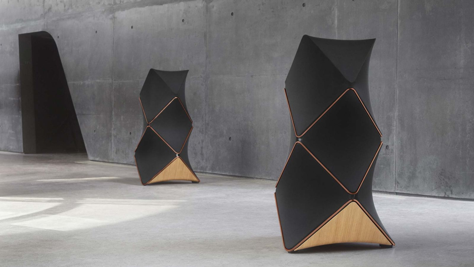 Beolab 90 Bang & Olufsen Speaker